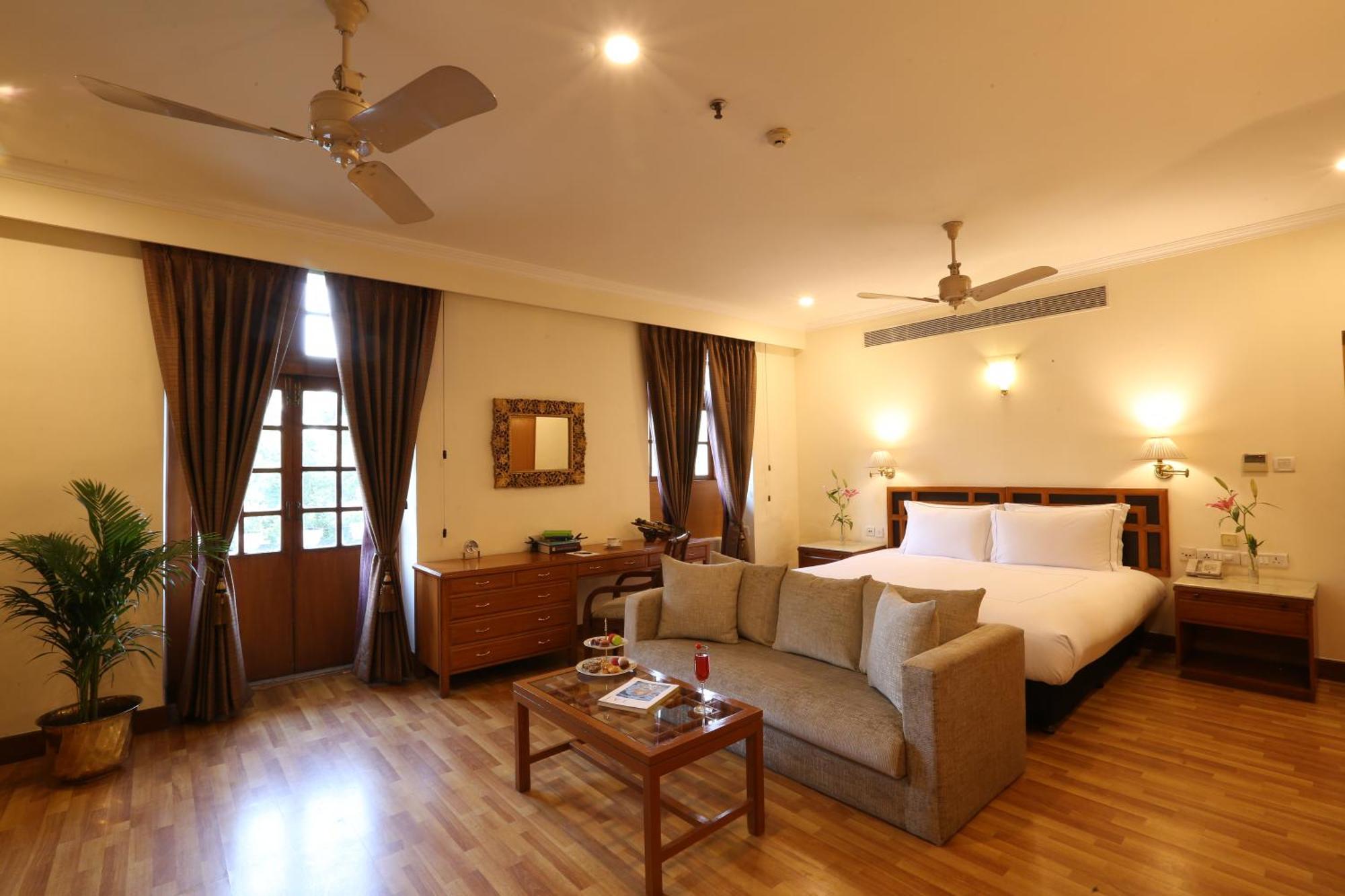 Hotel Ambassador, New Delhi - Ihcl Seleqtions Exterior foto A suite at the hotel